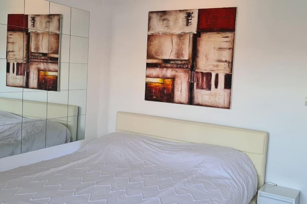 Apartamento Centre, 3p/terrasse , 300 M Plages. *